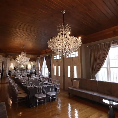Luxury Pavilion With Bosphorus View In Beylerbeyi * Κωνσταντινούπολη