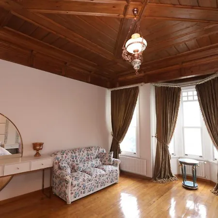 Luxury Pavilion With Bosphorus View In Beylerbeyi Βίλα Κωνσταντινούπολη