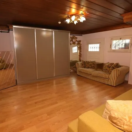 Βίλα Luxury Pavilion With Bosphorus View In Beylerbeyi
